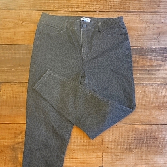 💥JOLT black leopard jeans jeggings. Sz 11 - Picture 1 of 6